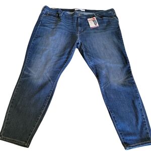 Levi Strauss Mid Rise Skinny Jeans Womens Plus 28W - NWT